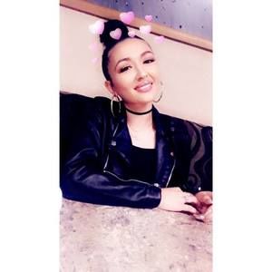 Meet your Posher, Crystal